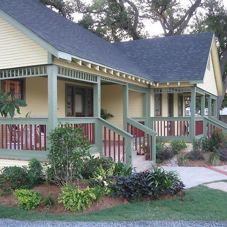 Silver Sycamore Bed & Breakfast Pasadena Exterior photo